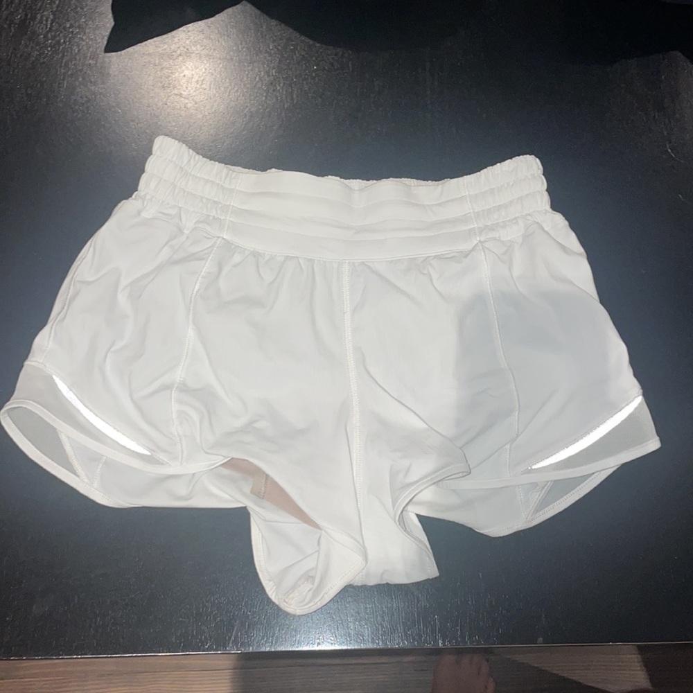 Lululemon hotty hot high rise lined 2.5